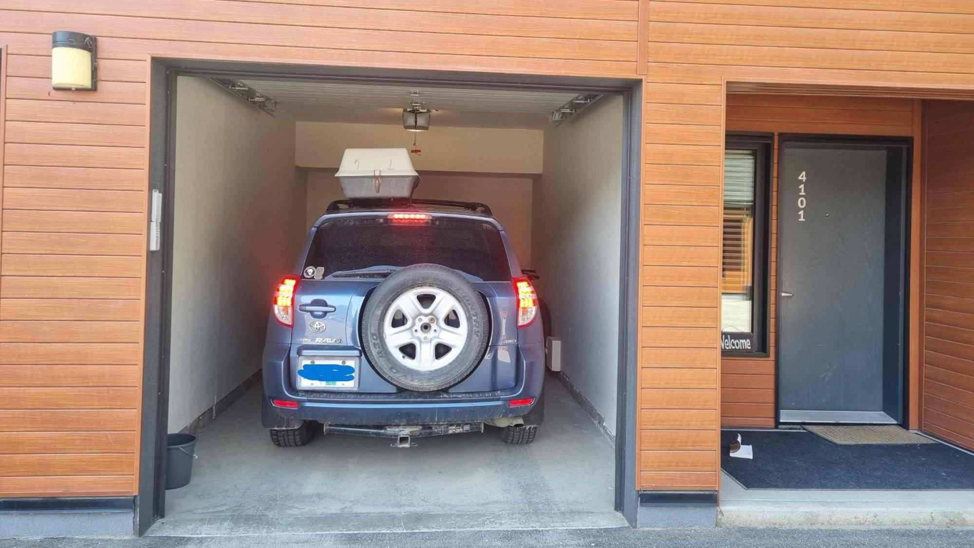 Al'S Escape By Revelstoke Vacations Apartment Luaran gambar
